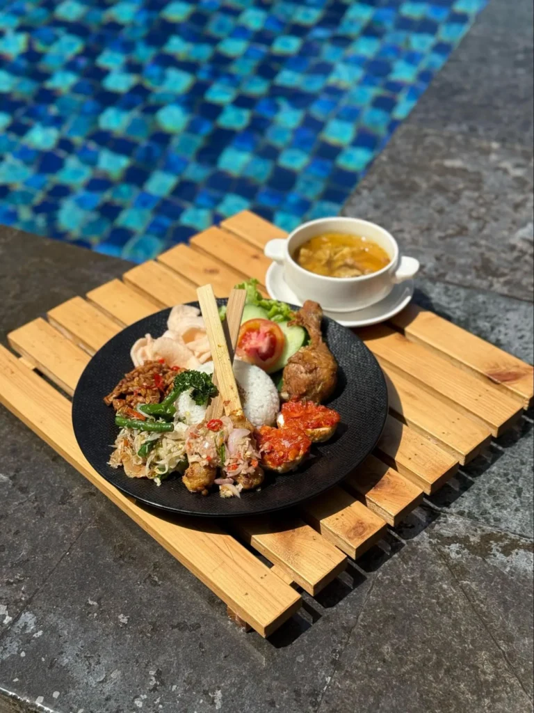 Balinese and seafood dining in Kuta